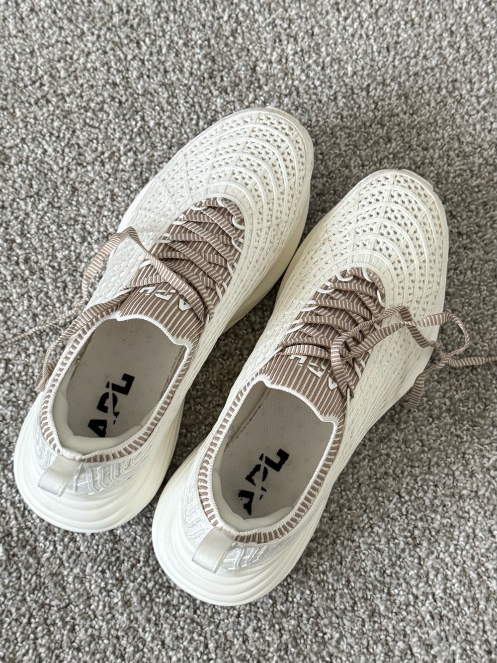 APL TechLoom Zipline Sneakers Ivory/Sandstone Size 8